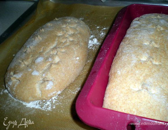 За это время хлеб вырос в два раза.Сделать на поверхности надрезы.