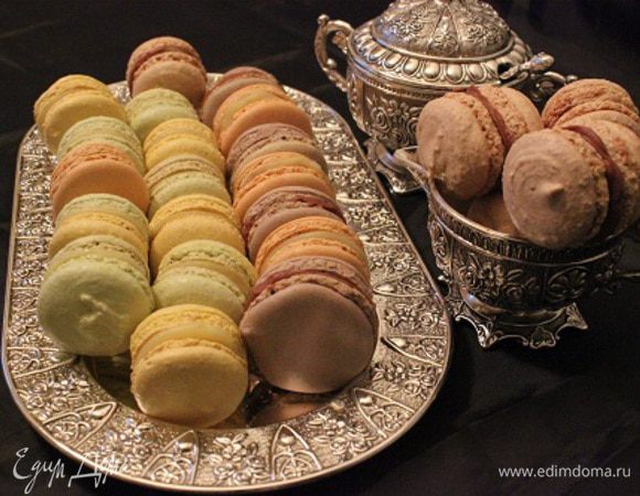 На остывшие половики выдавила ганаш из конд. мешка с насадкой и соединила их.
Можно наслаждаться!!!