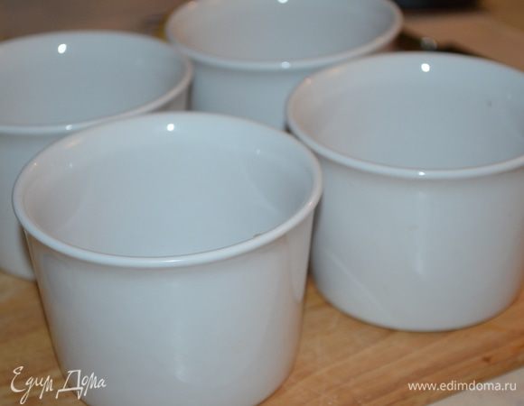 для пудинга нм понадобятся вот такие порционные стеклянные формочки 