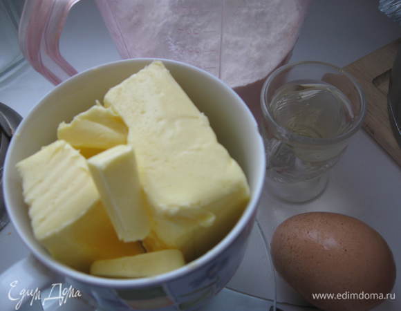 Приготовить необходимые для теста ингредиенты.




