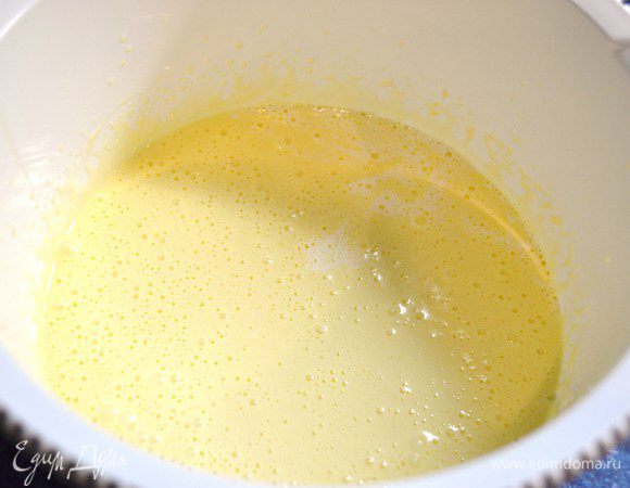 Снова взбить.