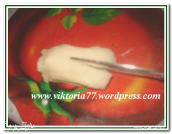 С другой стороны сделать надрез, не доходя до основания 2-3 см.