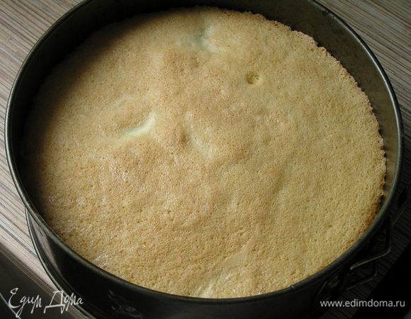 Идеальный бисквит приготовить по рецепту http://www.edimdoma.ru/retsepty/40614-idealnyy-biskvit остудить и не разрезать. ***Для формы 18-20 см*** 