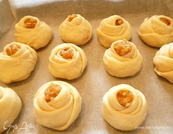 можно просто испечь булочки.