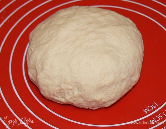 Замесить опару. Оставить в тепле до увеличения в 2-2,5 раза