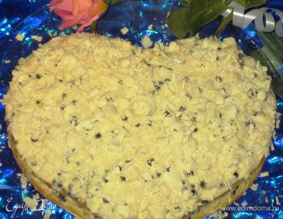 Посыпать шоколадной стружкой. Поставить в холодильник на 4 часа. Приятного аппетита:)