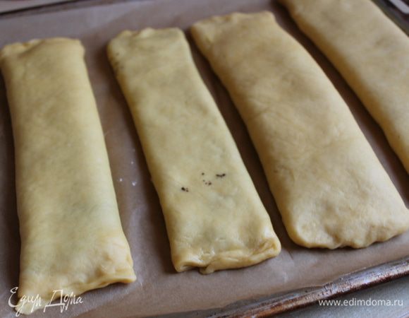 далее наши банники  должны немного постоять 30 минут. И ставим их в духовку на 20 минут при 200 гр. 