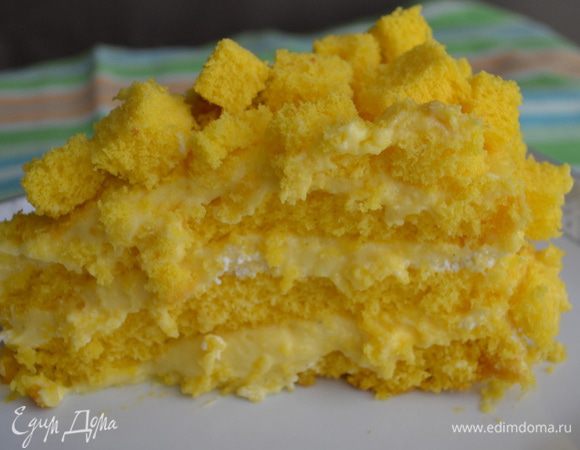 Поставить тортик в холодильник настояться на ночь. А затем, зовем в гости подружек, нарезаем наш торт и наслаждаемся!!!!