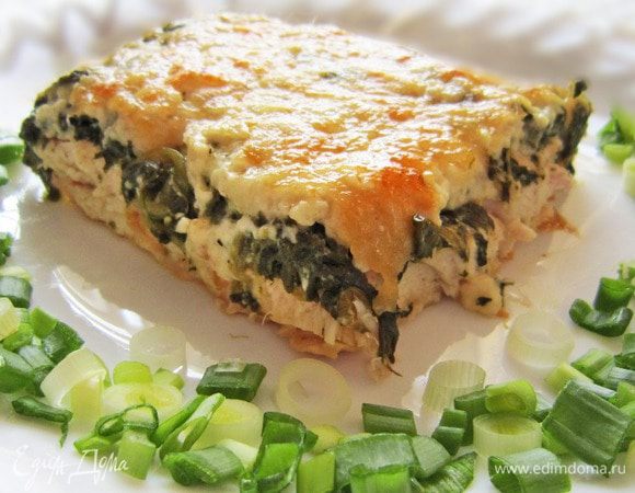 Всё, наша куриная грудка в чудесной шубке готова! Пробуйте!