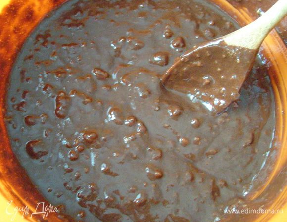 Добавить каштановое пюре и все тщательно перемешать.