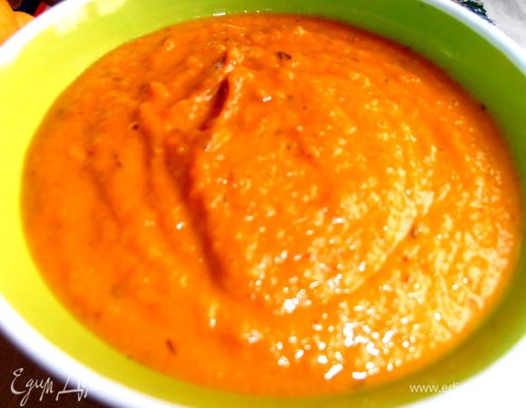 Наливаем порцию золотистого супчика...