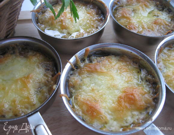 Коллеровать в  разогретой до 200 градусов духовке минут 7-10, пока не образуется румяная корочка. 
