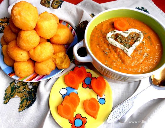 Подаём к морковному супчику( http://www.edimdoma.ru/retsepty/51481-solnechnyy-supchik-iz-morkovki-k-8marta-parmalat) или просто на завтрак!