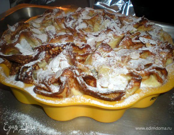 Готовый блинный торт остудить и посыпать сахарной пудрой.Встречаем Широкую Масленицу на санках расписных, на конях вороных, с играми да плясками, с блинами да сказками!!!!!