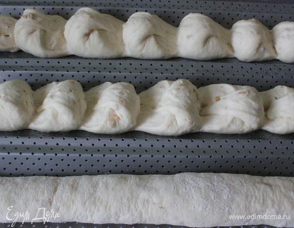 Сформировала батоны и оставила на 1час. 