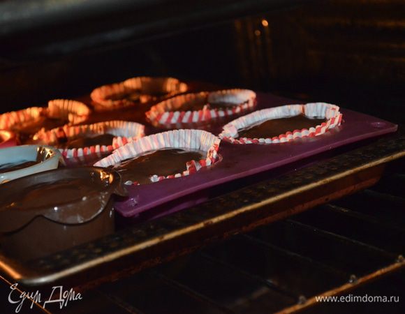 выпекаем 25-30 минут при 180 гр. Невероятно хороши в теплом виде!!!