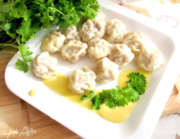 Сервировать домашним майонезом, петрушкой. Подавать немедленно. Приятного аппетита!