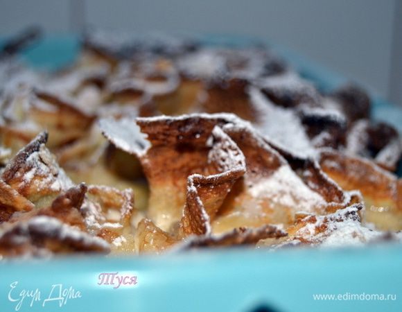 Полностью остужаем,тогда он хорошо извлечется из формы.