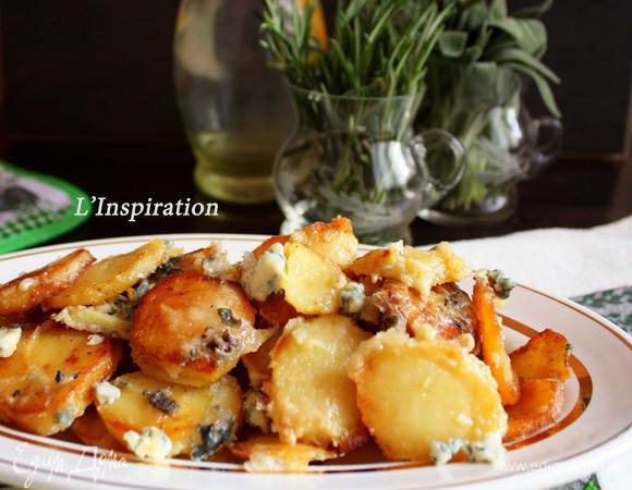 А еще: я не перестаю наслаждаться вот этим чудным рецептом!!!Фантастически вкусно!я выкладывала его осенью,до сих пор готовлю,не могу остановится!!Для всех любителей сыров с благородной плесенью!!! http://www.edimdoma.ru/retsepty/48573-kartofel-s-gorgonzoloy