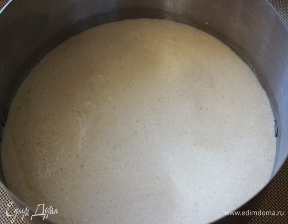 Распределить тесто на силиконовом коврике в форме d22cv. Выпекать при температуре 200С 7-8 минут. Выпекать 6-8 минут до золотистого цвета. Остудить.