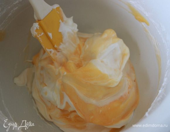 Аккуратно перемешать.