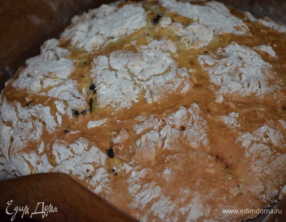 готовую горячую лепешку, завернуть в чистое полотенце и дать так остыть...подумать и отдохнуть)