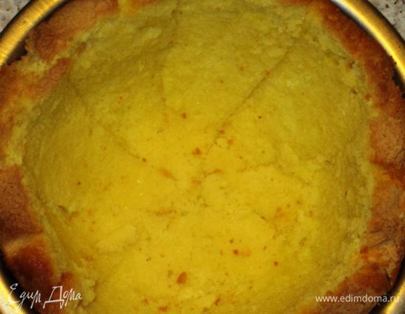 Пропитка: Сахар залить холодной водой и довести до кипения. Снять с огня, добавить лимонный сок и цедру. Перемешать.Бисквит пропитать лимонным сиропом. 