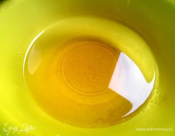 Желатин распускаем на водяной бане до полного растворения.