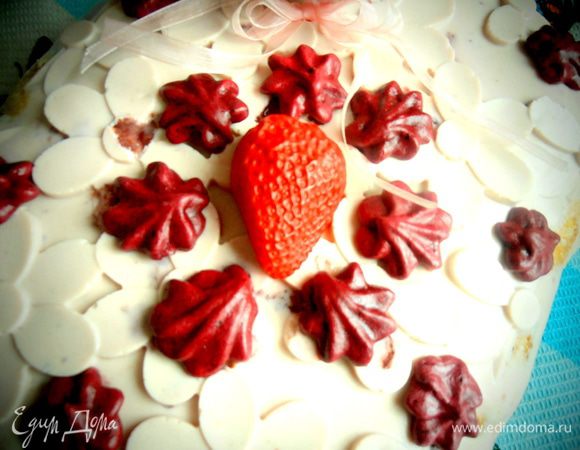 Украшаем пастилками центр тортика.