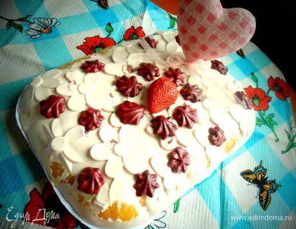 Вот так выглядит весь тортик, который можно приготовить на 8 марта!