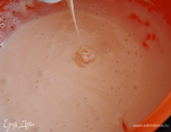 Она должна стать очень пышной и при поднятии венчика оставлять след.