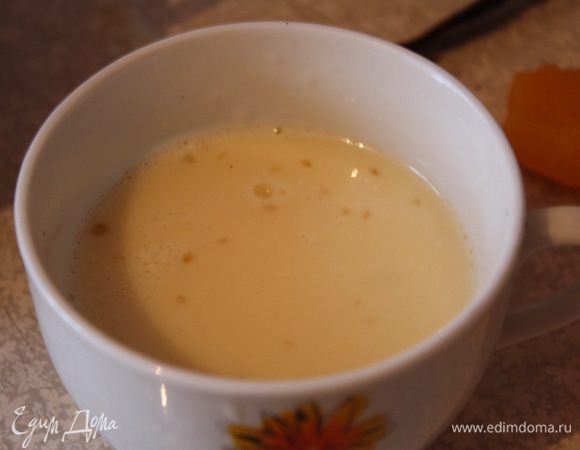 Опять берем примерно 4 часть крема,подогреваем и разводим в ней наш желатин. Можете процедить.