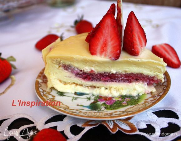 Вот разрез! Торт очень хрупкий и нежный,поэтому будьте с ним поласковее! Он просто тает во рту!Непременно попробуйте!