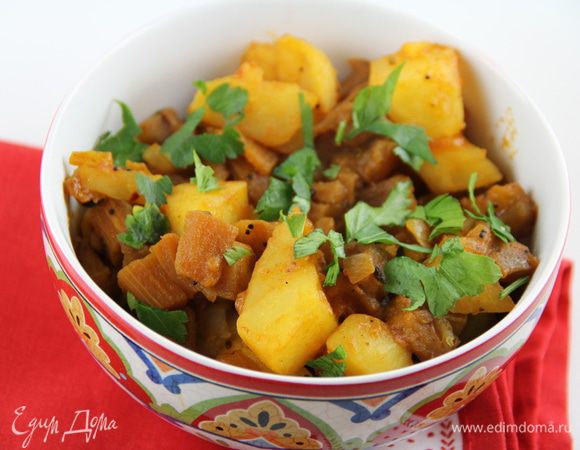 Подаем, посыпав зеленью - кинзой или петрушкой. Хорошо подойдут сюда лепешки наан. Приятного аппетита))