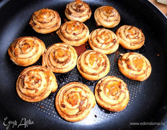 Выпекаем солнечные плюшечки 15 минут при 180*.