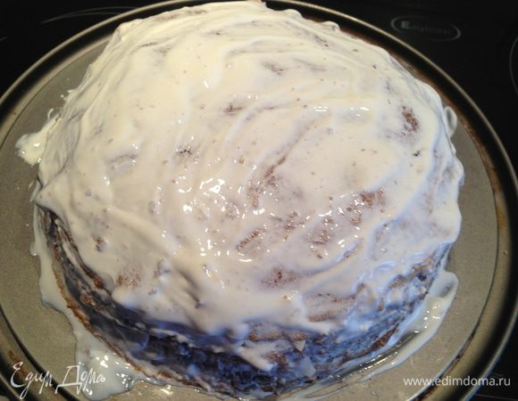 Смазать блинницу сметаной. Запечь в раз огретый духовке - 180 градусов до подрумянивания...