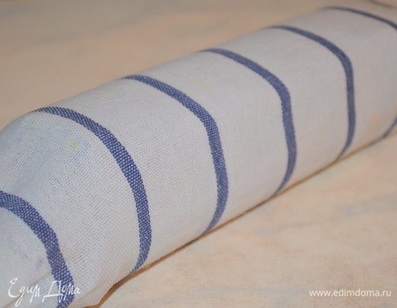 в таком виде он должен полностью остыть, а пока варим крем...