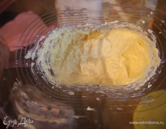 Вот такая пышная и красивая масса получается.