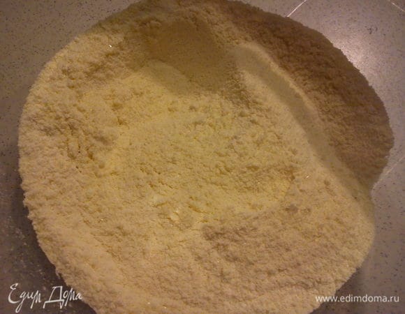 Смешать все сухие ингридиенты для светлого коржа.