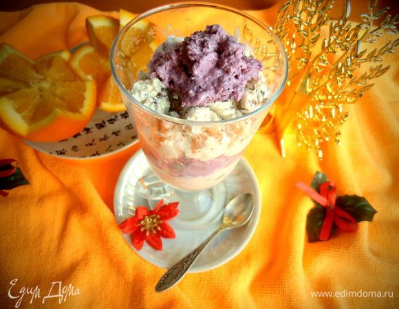 Закончить можно снова черничным...