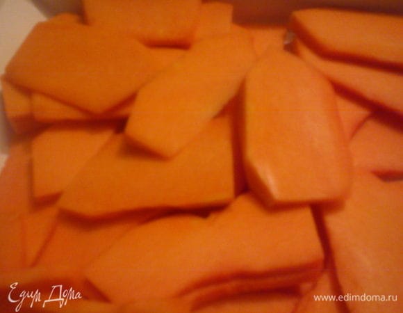 Тыкву нарезать тонкими полосками

