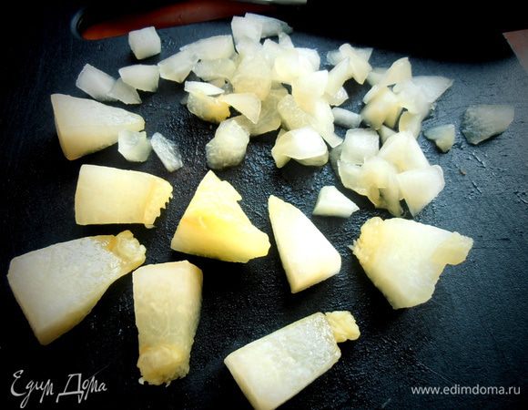 Дыню измельчаем...