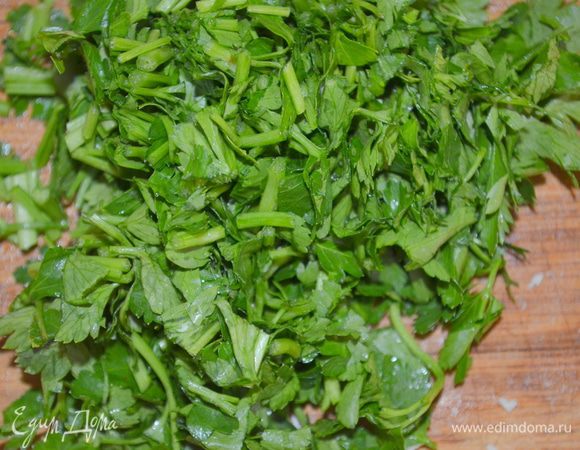 зелень нарубить ...