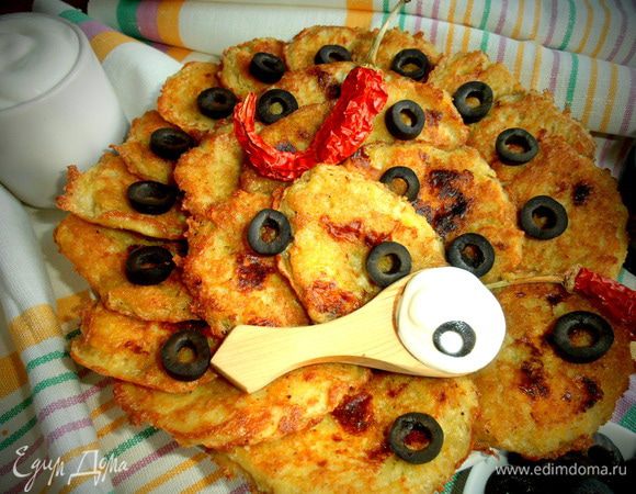 Подаём горячими со сметанкой!