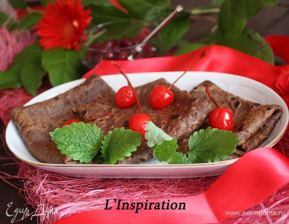 Они особенно хороши с вишневым вареньем, а еще с сыром, вроде Филадельфии...
Приятного аппетита!!!!!