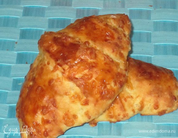  Выпекать в разогретой до 200°С духовке 15-20 минут. Приятного аппетита:)