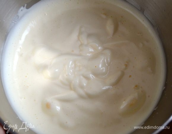 ... Добавить ванилин или цедру лимона.