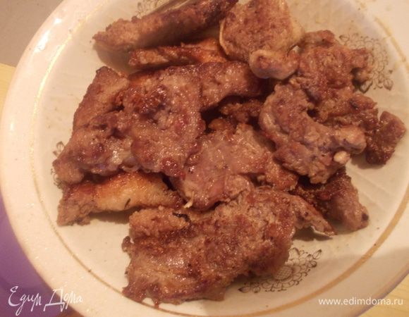 Затем обжарить с обеих сторон на растительном масле.