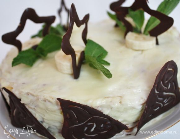 Звездочки расставила свеху,положила по кусочку надрезанного банана и украсила мятой.