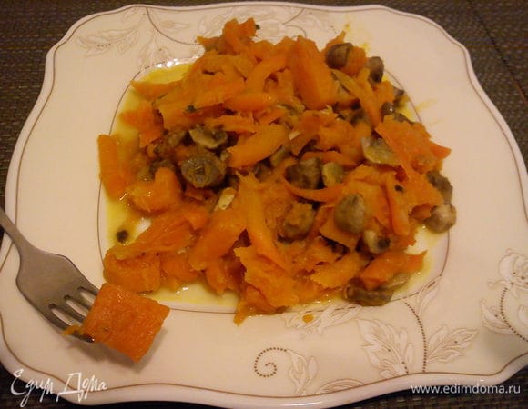 Рагу отлично подходит как гарнир в гарячем и холодном виде. А для меня это вполне самостоятельное блюдо.